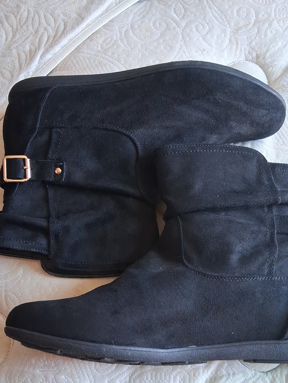 Simply Styled Black Ankle Booties